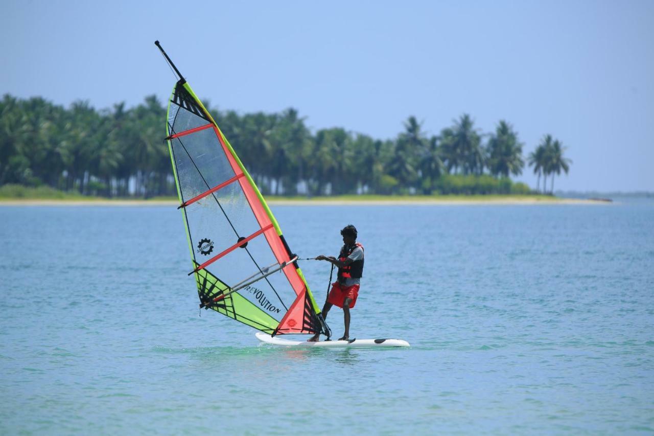 Marina Beach Passikudah Bagian luar foto